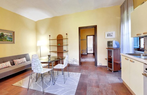 Mitogio House | Donna Lucia 1890 Countryhouse 1 with Sea View, Balcony, Shared Pool & Wi-Fi