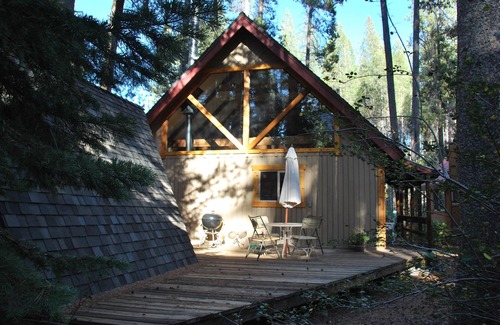Donner Lake Woods Cabin | Donner Lake Charmer - West End Stone Cabin