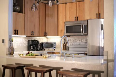 Donner Lake Woods Ski Chalet | Donner Lake Gem 4Br 3Bath Chalet