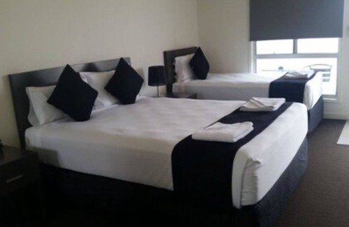 Springsure Hotel | Dooleys Springsure Tavern and Motel