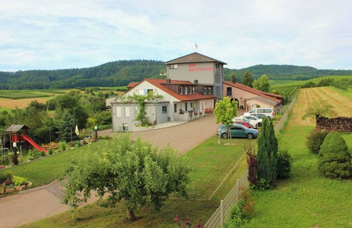 Lehrensteinsfeld Apartment | Doppelzimmer 1/2 - Gästehaus Zum Wolffenturm