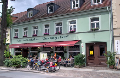Rheinsberg Apartment | 'Doppelzimmer 6' with Wi-Fi