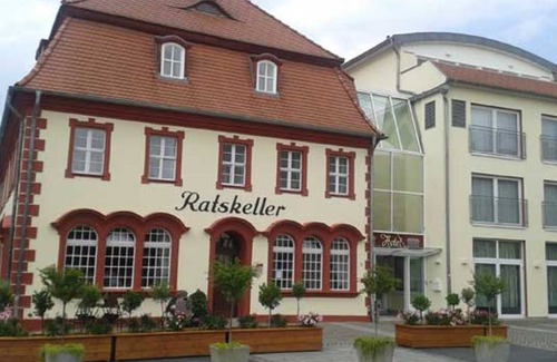 Vetschau/Spreewald House | Doppelzimmer 1 Altbau, Dusche/WC - Hotel Garni zum Alten Ratskeller Vetschau