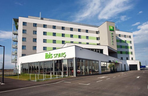 Parndorf House | Doppelzimmer, Dusche, WC - Ibis Styles Parndorf Neusiedler See