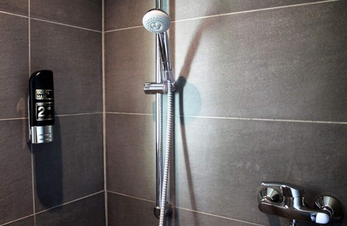 Bendorf House | Doppelzimmer, Dusche, WC, Balkon - Bestprice Hotel Bendorf