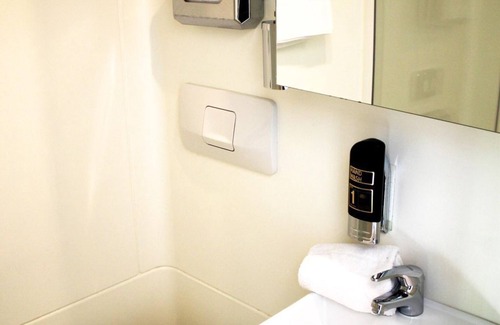 Bendorf House | Doppelzimmer, Dusche, WC, Balkon - Bestprice Hotel Bendorf