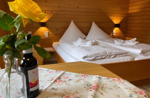 Schattwald Apartment | Doppelzimmer - Gästehaus Holl