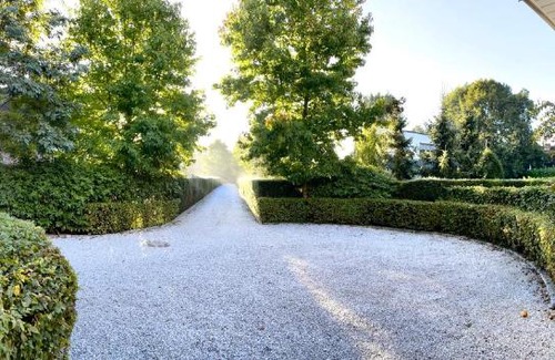 Center Apartment | Doppelzimmer Gartenblick Villa Julian