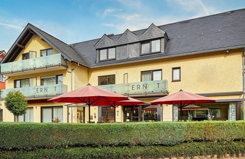 Kueser Plateau House | Doppelzimmer Komfort - Hotel-Café Ernst