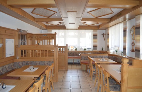 Obertrubach House | Doppelzimmer mit Balkon - Gasthof-pension Fränkische Schweiz Obertrubach