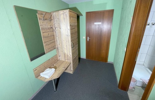 Ottenhausen Apartment | Doppelzimmer mit Balkon - Gästehaus Rössle 6