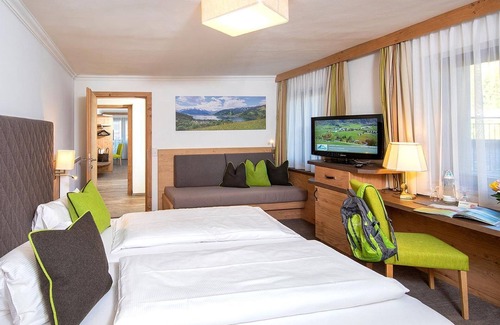 Kaprun House | Doppelzimmer mit Dusche od. Bad, WC - Hotel Tauernhof