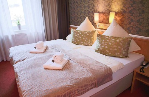 Kallinchen Apartment | Doppelzimmer mit Dusche und WC