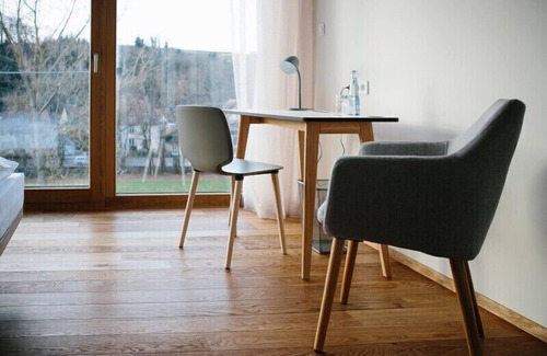 Muellheim Apartment | Doppelzimmer mit Frühstück