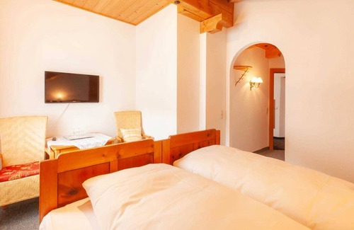 Mathon Apartment | Doppelzimmer Nr. 106 - Edelweißhof, Mathon