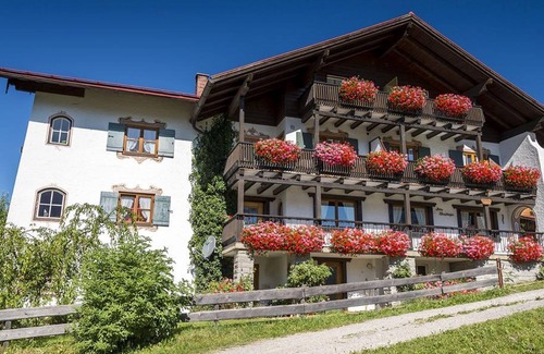 Bad Hindelang Apartment | Doppelzimmer Romantiksuite - Gästehaus Wineberger