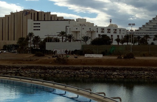 Negev Desert Apartment | Doris Luxury water front apt.