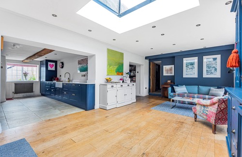 Holworth Cottage | Dorset Thatched Village Hideaway close to Jurassic Coast