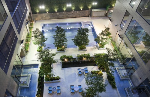 Kwai Chung House | Dorsett Suite with queen bed - Free Wifi+Pool+Gym