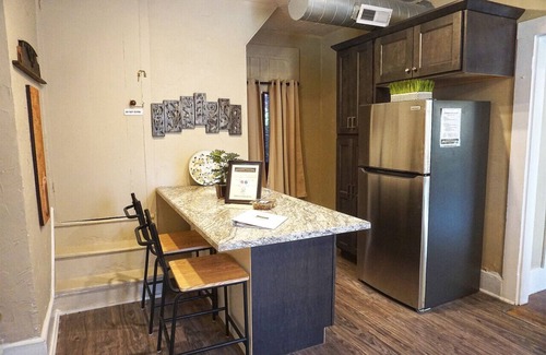 Coshocton Apartment | Dottie's Place in Heart of Historic Roscoe Village