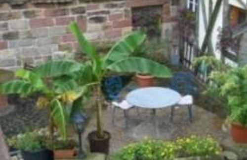 Neustadt-Hambach Bed & Breakfast | Double room shower/WC and balcony - Gästehaus Almel
