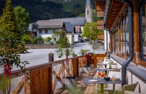 Russbach am Pass Gschuett Apartment | Double room with balcony (FR) - Apart- /Wellnesshotel Dachsteinresort