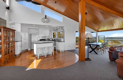 Kerikeri House | Double Bay Hideaway - Kerikeri Holiday Home