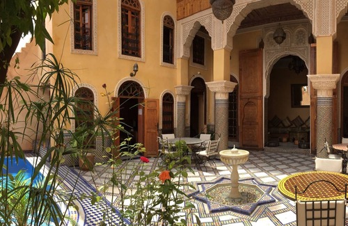 Ain Azlitan Bed & Breakfast | Double Bed Room at Riad Layalina: Pool, 360° View & Free Secure Parking at Foot