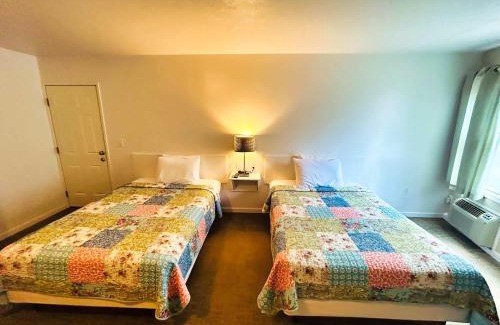 Lake City Hotel | Double Bed Suite with Full Kitchen