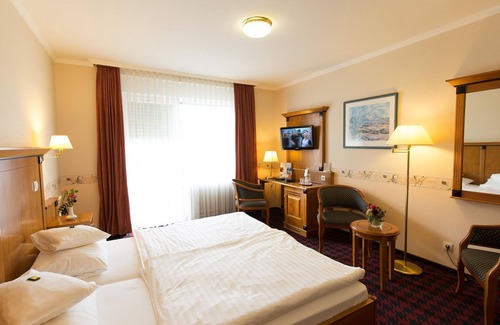 Bad Neuenahr-Ahrweiler Hotel | Double room bath or shower /WC - Krupp, Hotel