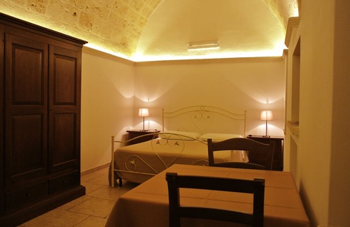 Francavilla Fontana Bed & Breakfast | Double Room in Masseria Pugliese from 1700 (double room)