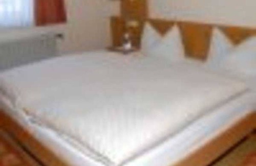 Bad Konig Cottage | Double room 06 - Gasthof Zur Krone