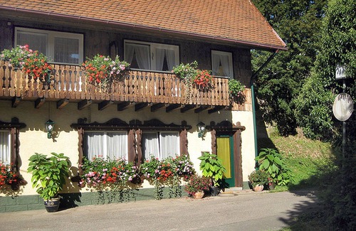 Tennenbronn Apartment | Double room 4 with shower and WC