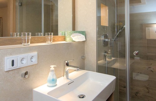 Egern Bed & Breakfast | Double room 7 - Guesthouse Apartments Liedschreiber GbR