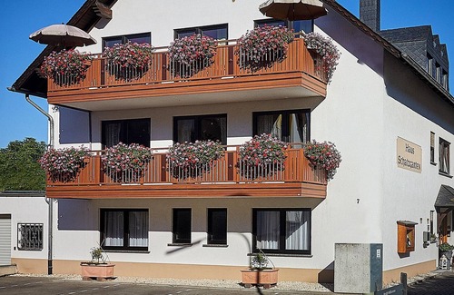 Wolf Cottage | Double room 9 - Gäste- und Weinhaus Haus Schatzgarten
