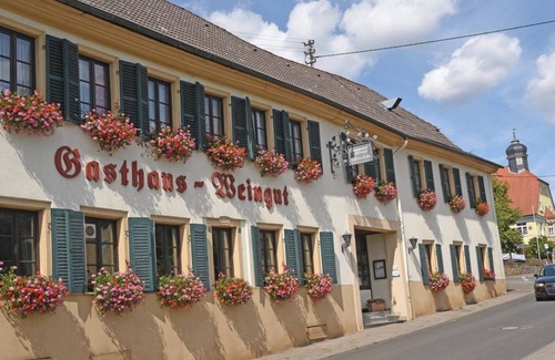 Waldbockelheim House | Double room C/Economy, shower/WC, 1 bedroom - Weinhaus Hehner-Kiltz