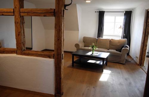 Waschenbeuren Cottage | Double room - guest house laundry lock