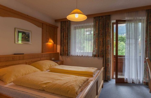 Inneralpbach Apartment | Double room no. 11 - Pension Rieder