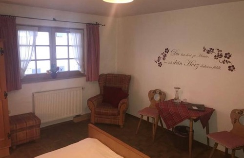Oberammergau Bed & Breakfast | Double room (No. 3, 1-3 nights) - Pension Zum Kirchenbauer