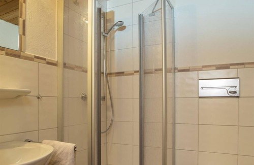 Oberammergau Bed & Breakfast | Double room (No. 4, from 7 nights) - Pension Zum Kirchenbauer
