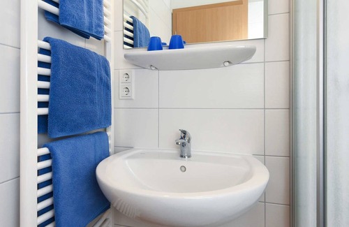 Esens Cottage | Double room non-smoking category I - Double room in the Hotel-Pension