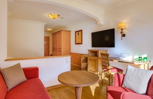 Grossarl House | Double Room "SAPHIR" Shower, WC - Hotel Kristall