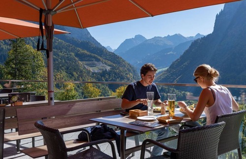 Schnepfau House | Double room, shower, WC, 1 bedroom - Berghaus Kanisfluh