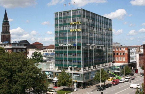 Vorstadt House | Double room/shower, WC - Hotel Astor by Campanile