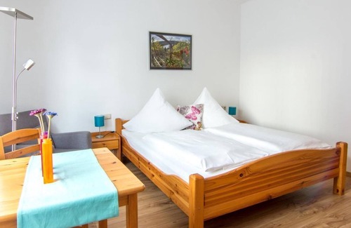 Niederemmel Bed & Breakfast | Double room - St. Eberhard Guest House