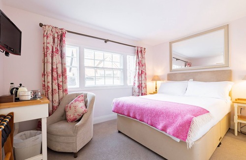Hurstbourne Tarrant House | Double room-Standard-Ensuite with Shower