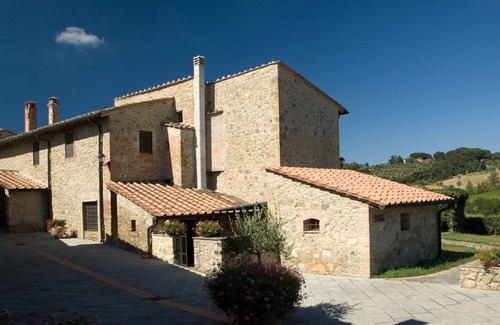 Castel San Gimignano House | Double room Suite in a typical Tuscan medieval village (205), ground floor