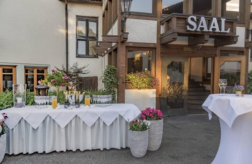 Donzdorf Apartment | Double room suite with shower and WC
