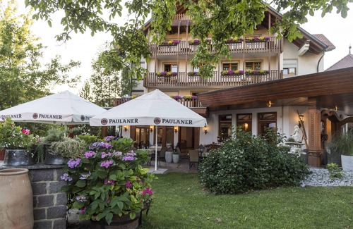 Donzdorf Apartment | Double room suite with shower and WC