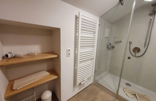 Obermaiselstein Bed & Breakfast | Double room with shower on the floor - Pension Forelle